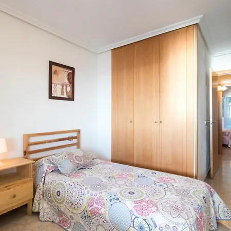 Beachside With Beautiful Sea Views Daire Alicante
