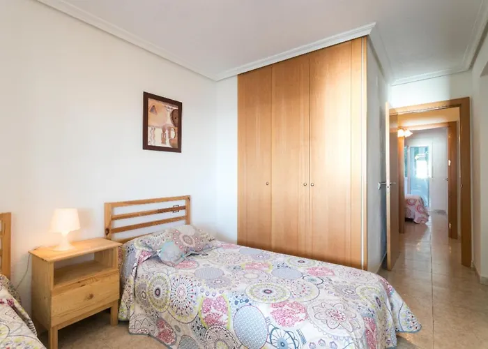 Beachside With Beautiful Sea Views Daire Alicante
