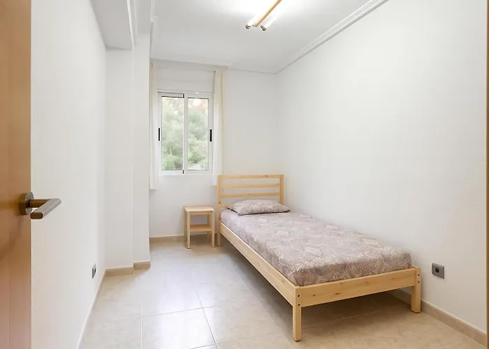 Beachside With Beautiful Sea Views Daire Alicante
